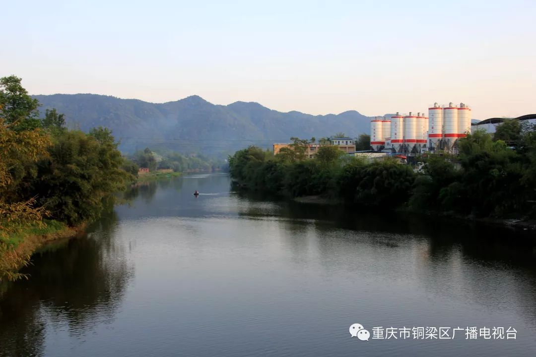 重庆蜿蜒的河流