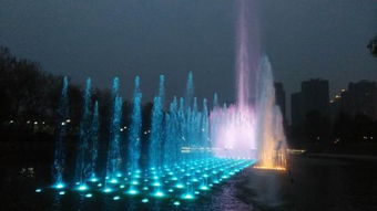 铜梁建成首个音乐喷泉，点亮城市夜间新景观